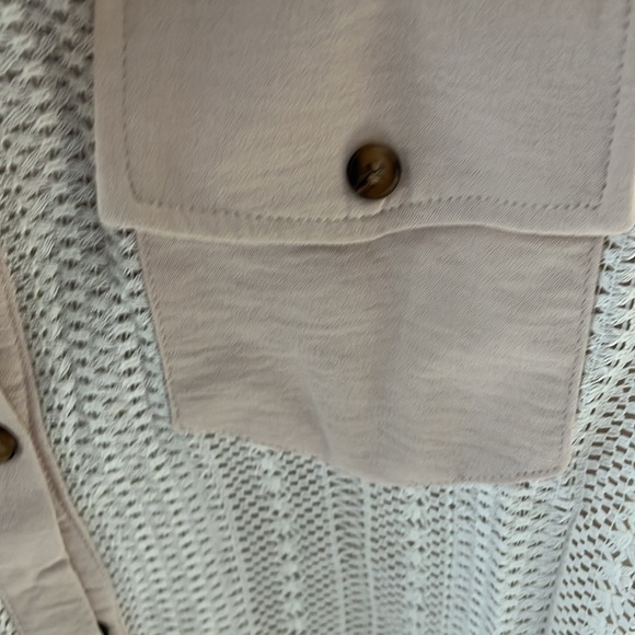 Women’s Tan Fabric Back Of Shirt And Lace Front And Sleeves Size XL (12) NEW - Picture 3 of 8